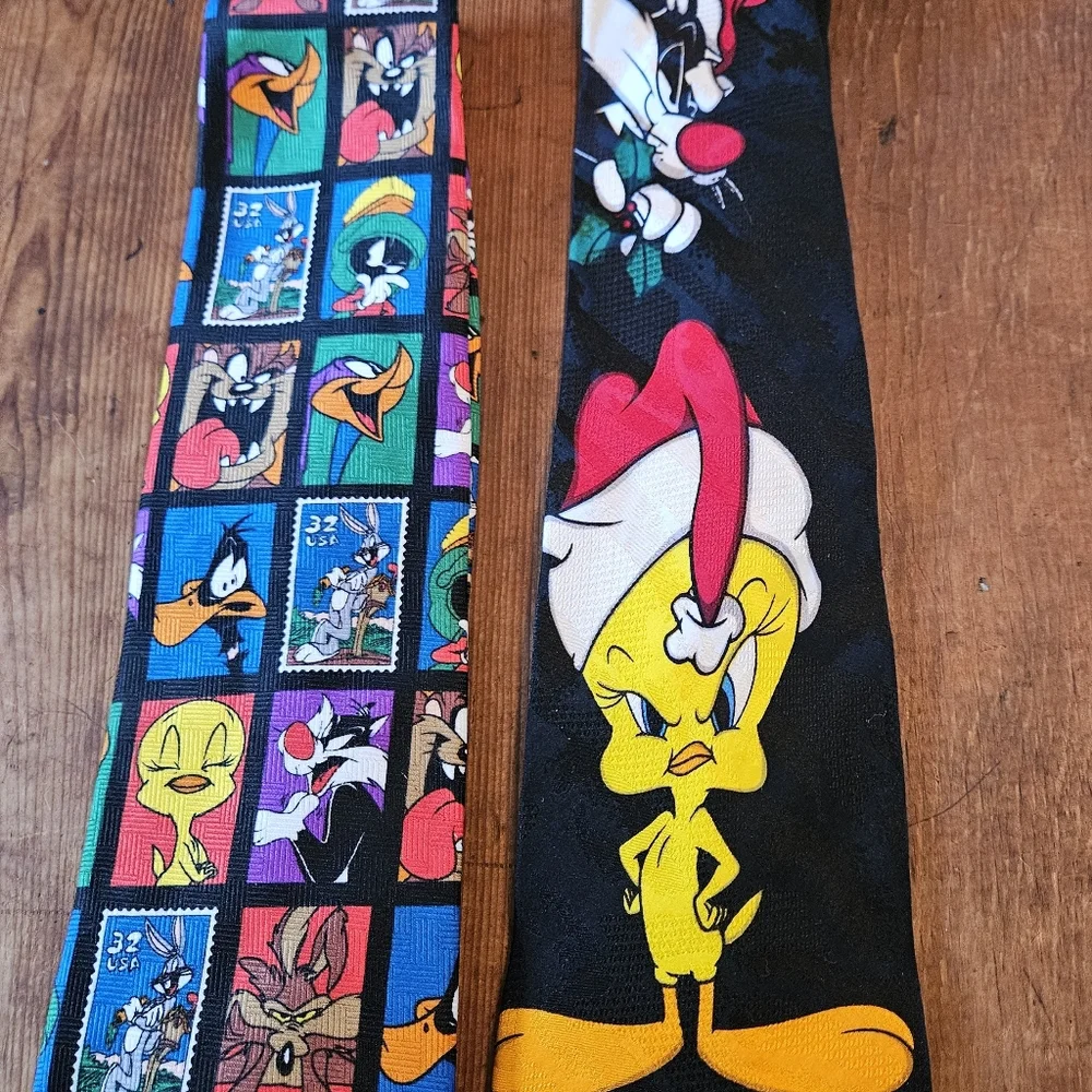 2 Looney Tunes neckties~ 